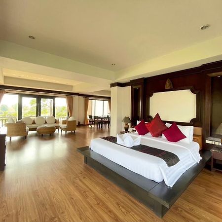 Gassan Legacy Golf Club Hotel Lamphun Exterior photo
