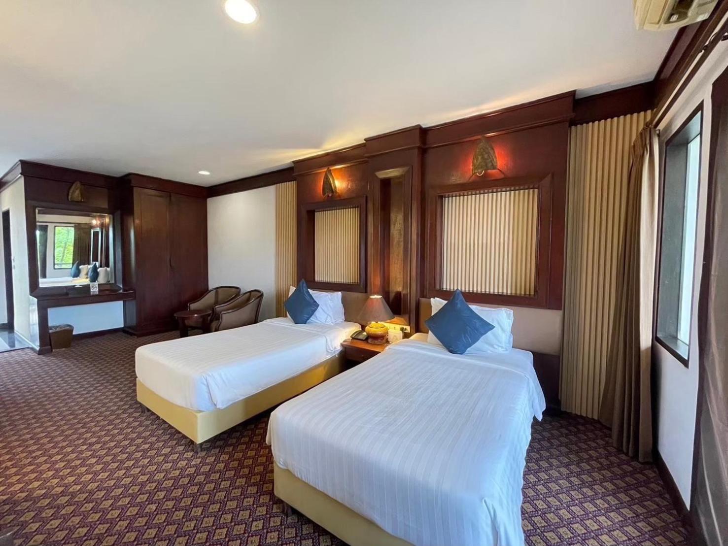 Gassan Legacy Golf Club Hotel Lamphun Exterior photo