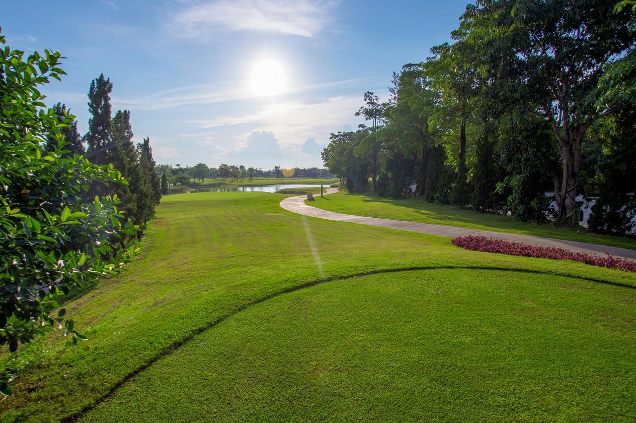Gassan Legacy Golf Club Hotel Lamphun Exterior photo