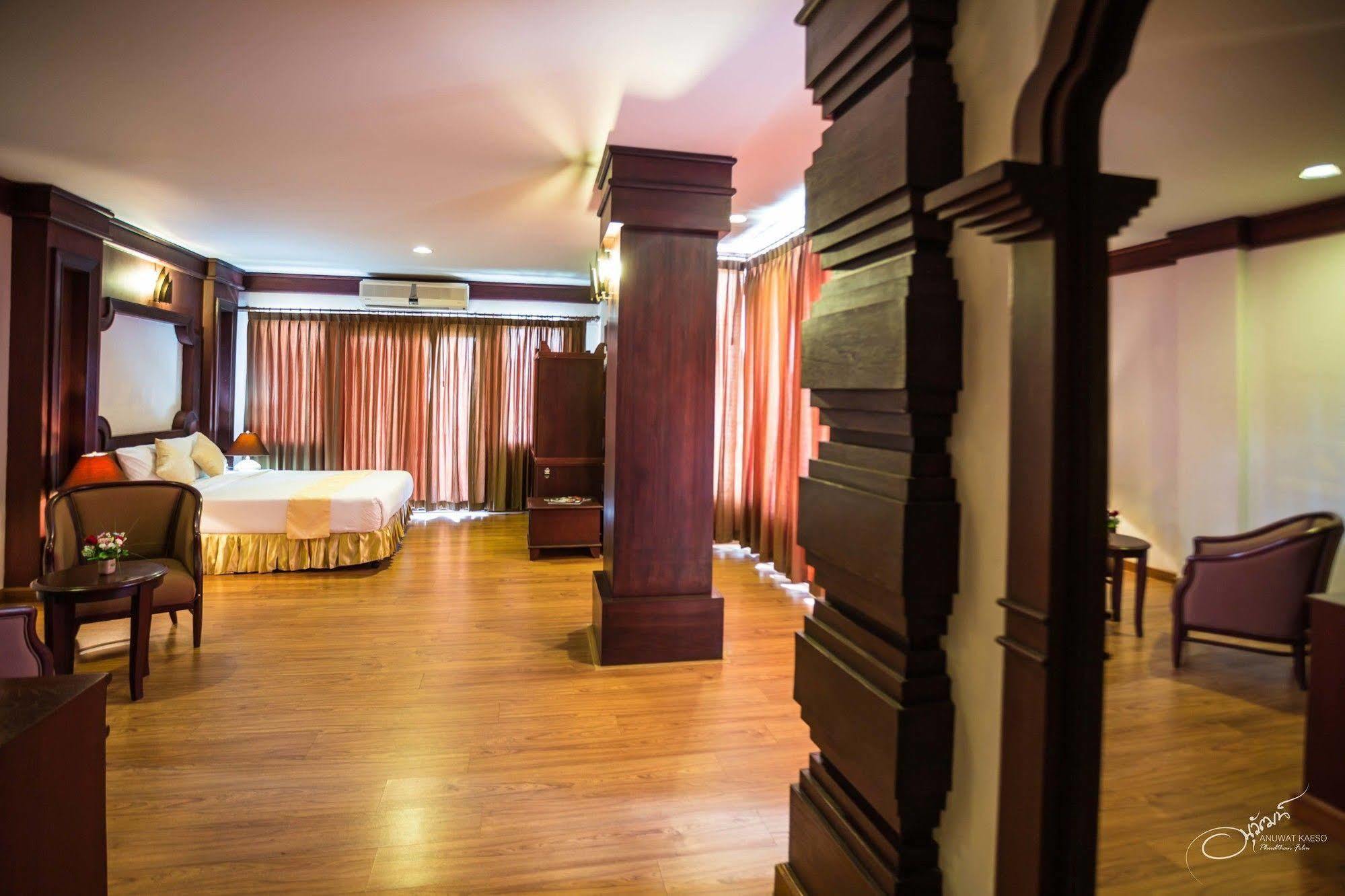 Gassan Legacy Golf Club Hotel Lamphun Exterior photo